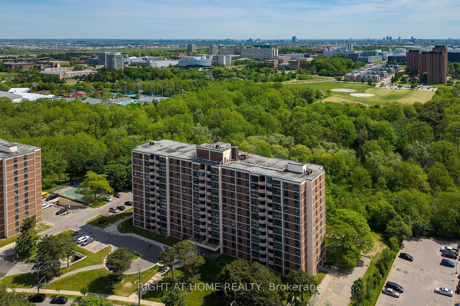 Photo de la propriété:  335 Driftwood Avenue 608  ON M3N 2P3 