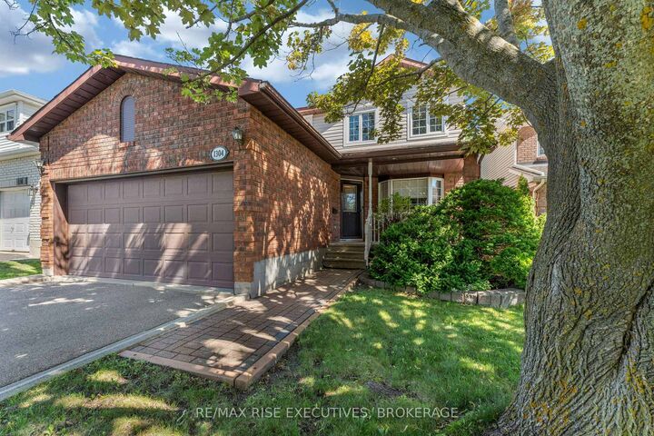 Property Photo:  1304 Fisher Crescent  ON K7M 8T2 