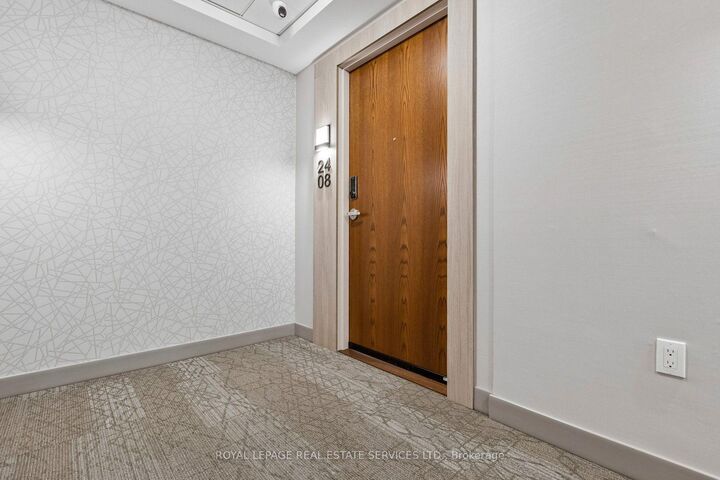 Property Photo: 30 Francis Street S 2408 ON N2G 2A2