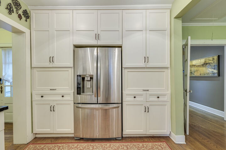Property Photo: 1609 Woodlawn Boulevard TX 78703