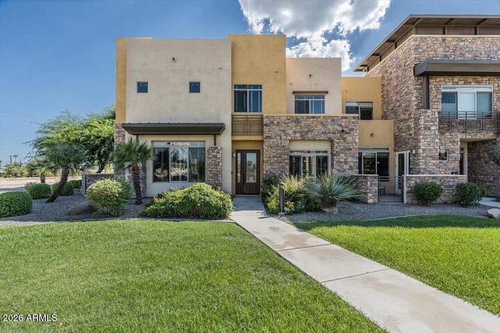 Property Photo:  4931 N Woodmere Fairway -- 1005  AZ 85251 