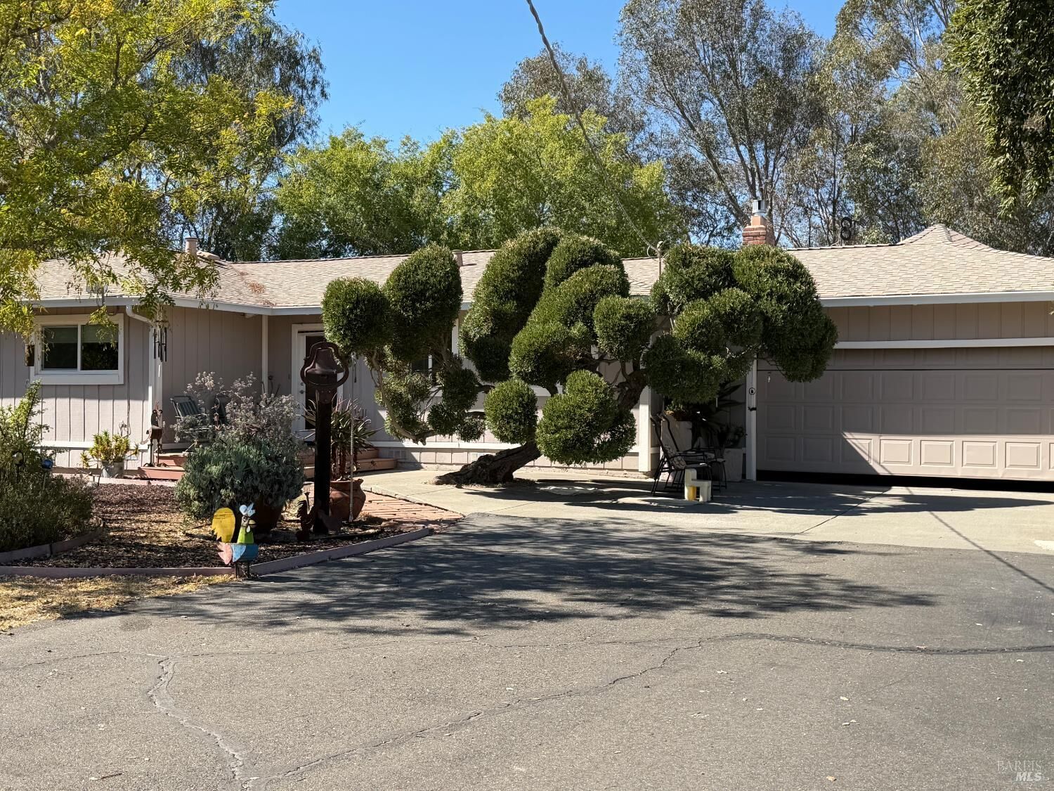 Property Photo: 7829 Tres Ranchos Lane CA 95688