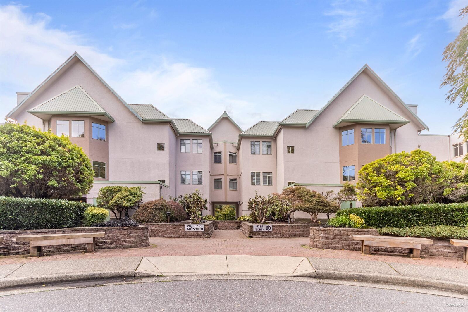 Property Photo:  6735 Station Hill Court 419  BC V3N 4W5 