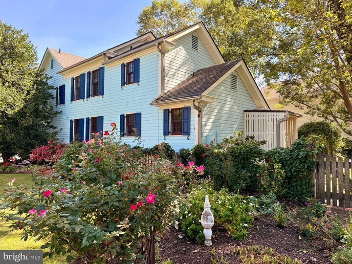 Property Photo:  700 S Talbot Street  MD 21663 