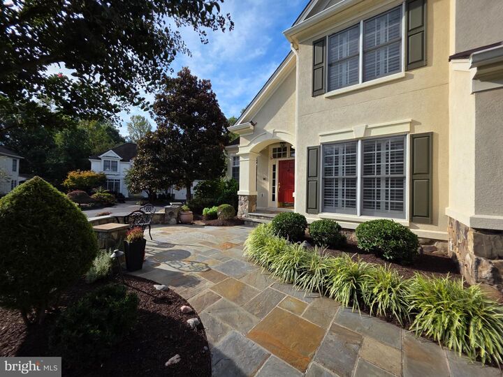 Property Photo:  4774 Sun Orchard Drive  VA 20151 
