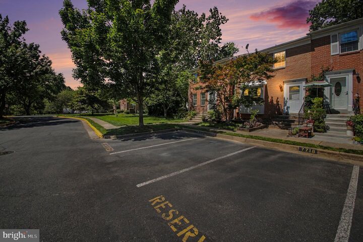Property Photo:  7718 Trevino Lane  VA 22043 
