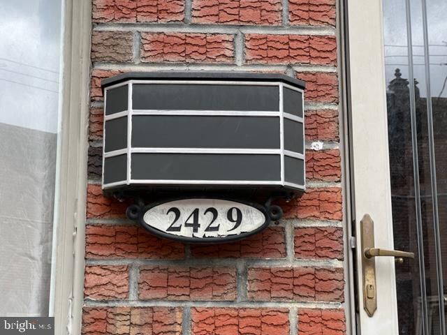 Property Photo:  2429 E Huntingdon Street  PA 19125 