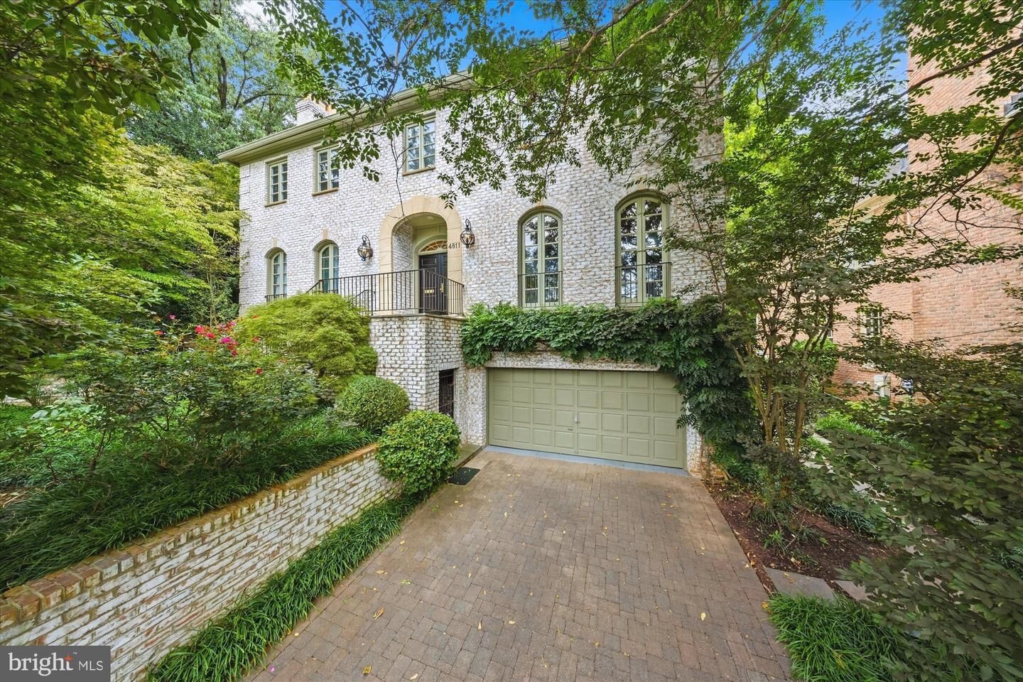 Property Photo: 4811 W Street NW DC 20007