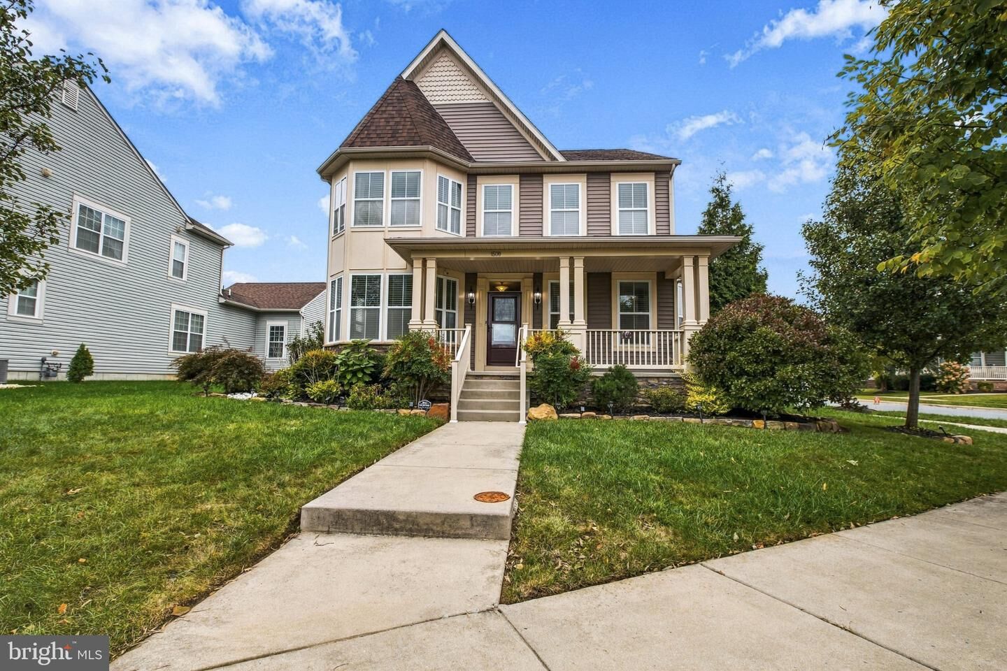 Property Photo:  1500 E Matisse Drive  DE 19709 