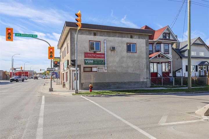 Photo de la propriété:  500 Bannatyne Avenue  MB R3A 1G6 
