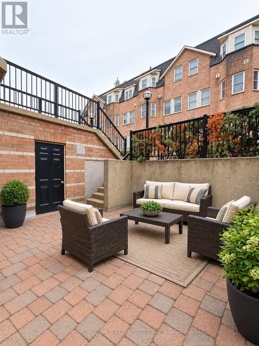 Property Photo:  760 Lawrence Avenue West 137  ON M6A 3E7 