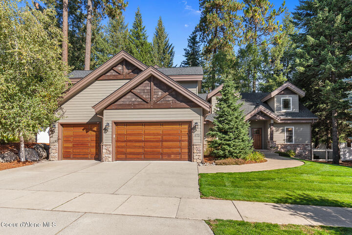 Property Photo:  673 E Arena Loop  ID 83835 