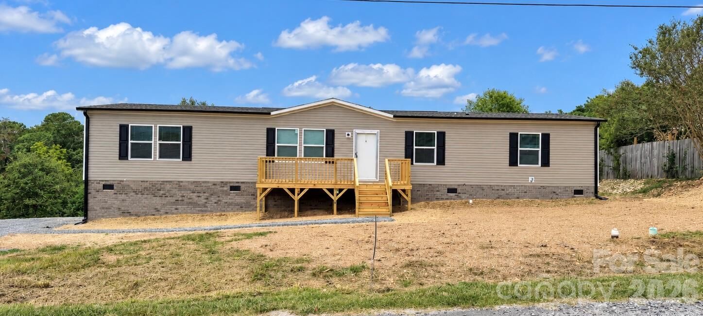 Property Photo: 257 Wayland Drive NC 28135