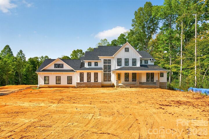 Property Photo:  1064 Ventosa Drive  NC 28037 