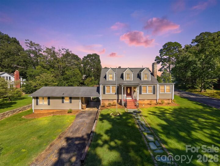 Property Photo: 625 E Park Drive NC 28092