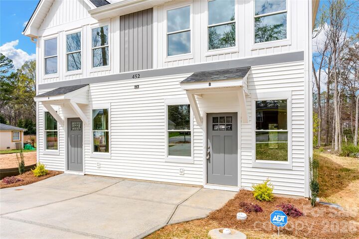 Property Photo:  452 Dawn Circle 285-286  NC 28213 