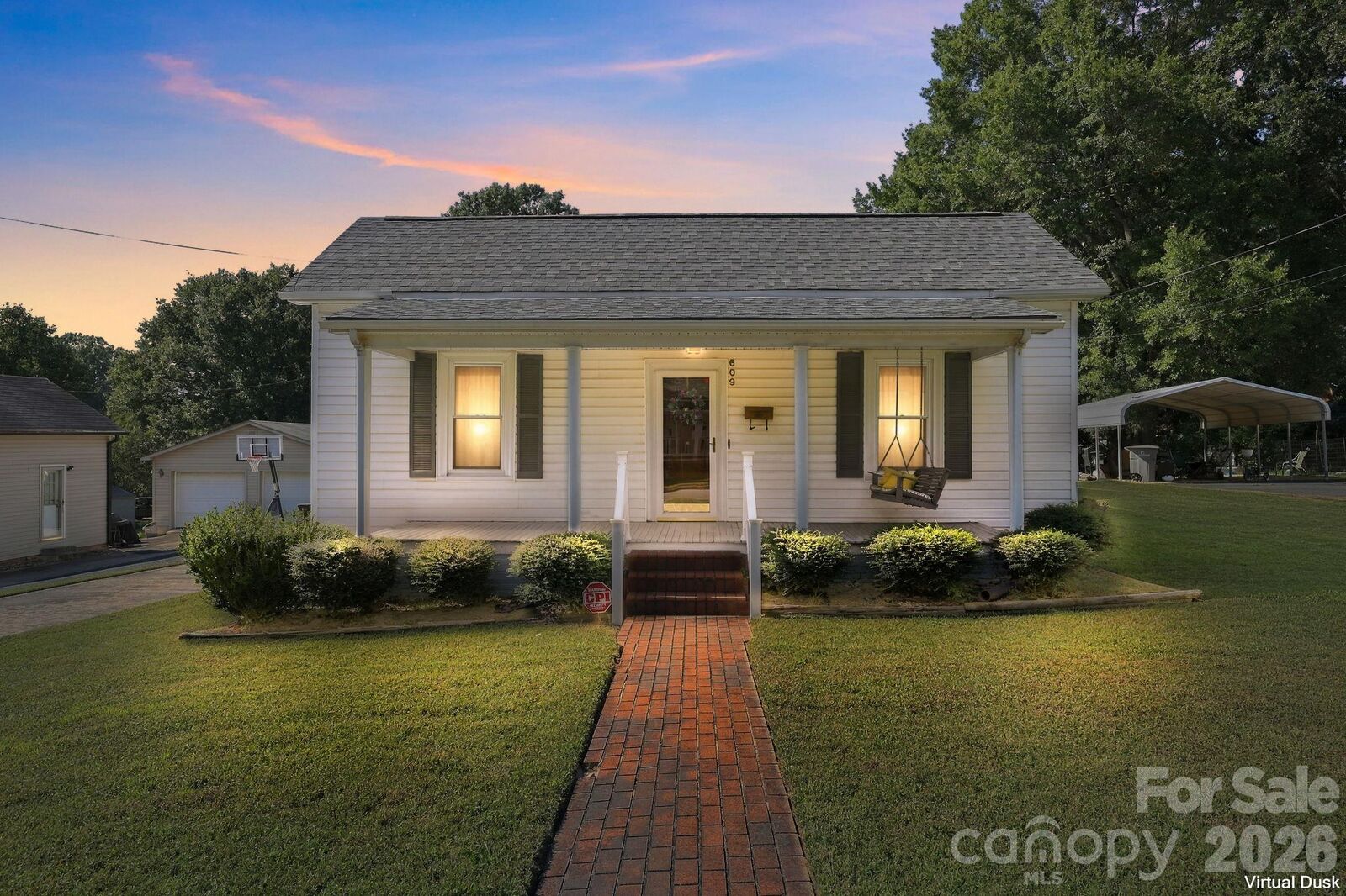 Property Photo:  609 Poplar Avenue  NC 28081 