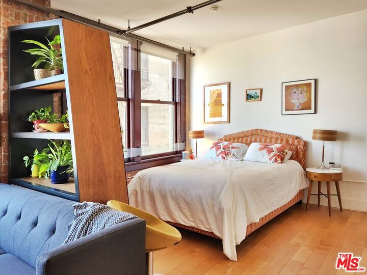Property Photo:  460 S Spring St, Unit 908  CA 90013 