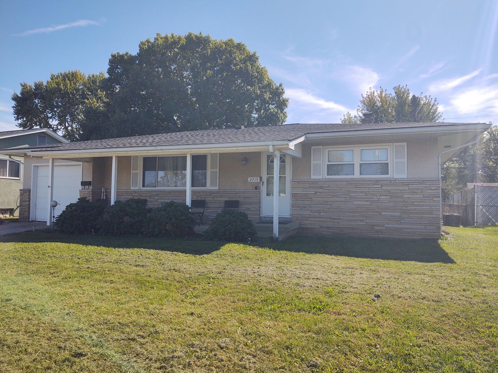 Property Photo: 2715 Eugene Avenue OH 43123
