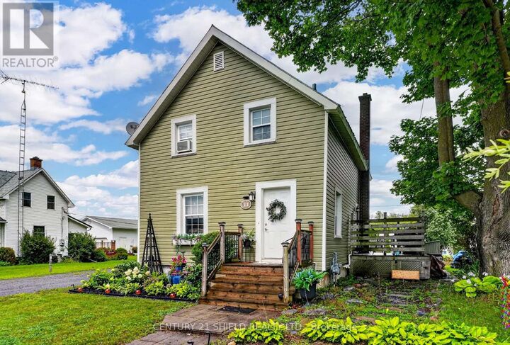 Property Photo: 22 Wales Drive ON K0C 1M0