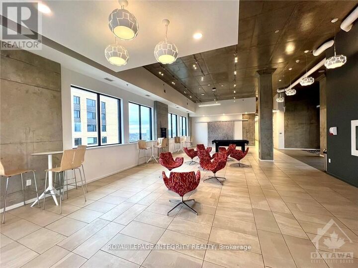 Property Photo:  105 Champagne Avenue 1812  ON K1S 5E5 