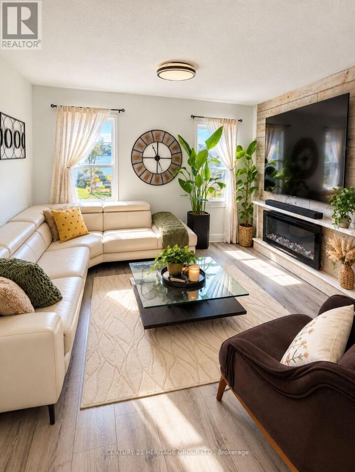 Property Photo:  578 North Lake Road  ON L4E 3B8 