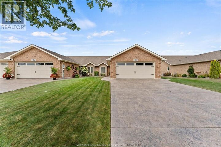 Property Photo:  523 Golfview  ON N9V 2Y9 