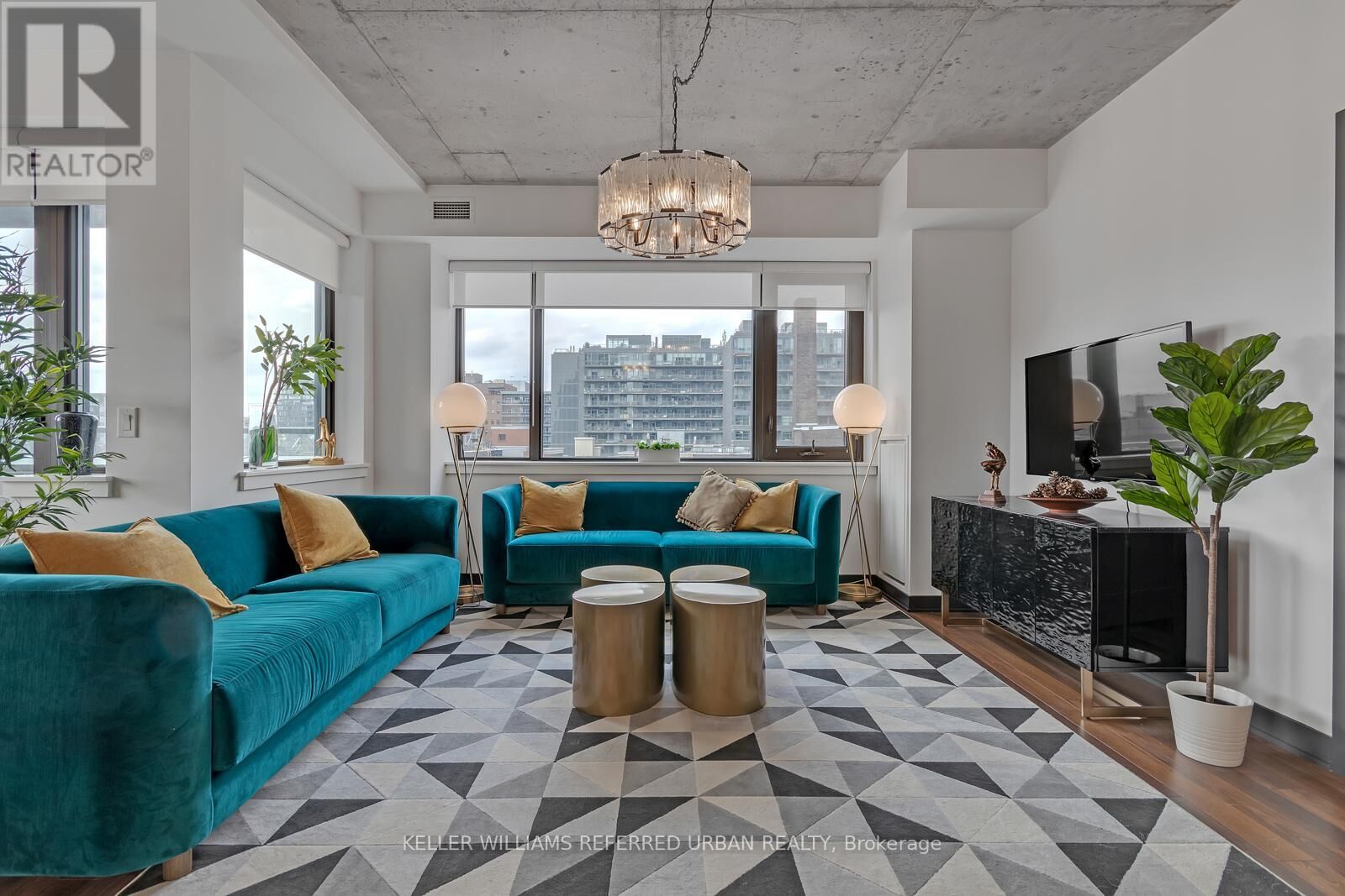 Property Photo:  400 Wellington Street West 710  ON M5V 0B5 