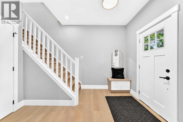 Property Photo: 3715 14A Street Southwest AB T2T 3W2