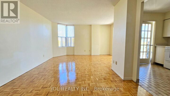 Property Photo:  5795 Yonge Street 610  ON M2M 4J3 