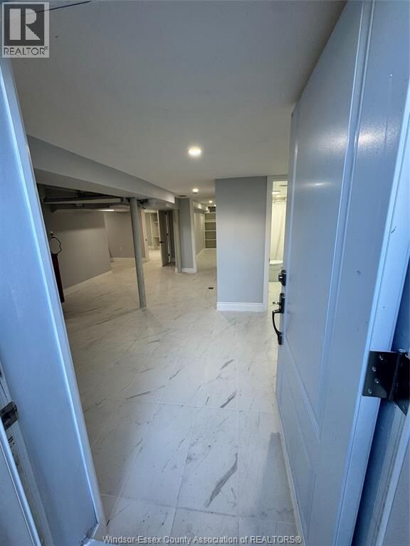 Property Photo:  1124 Janette Avenue Lower  ON N9A 5A5 
