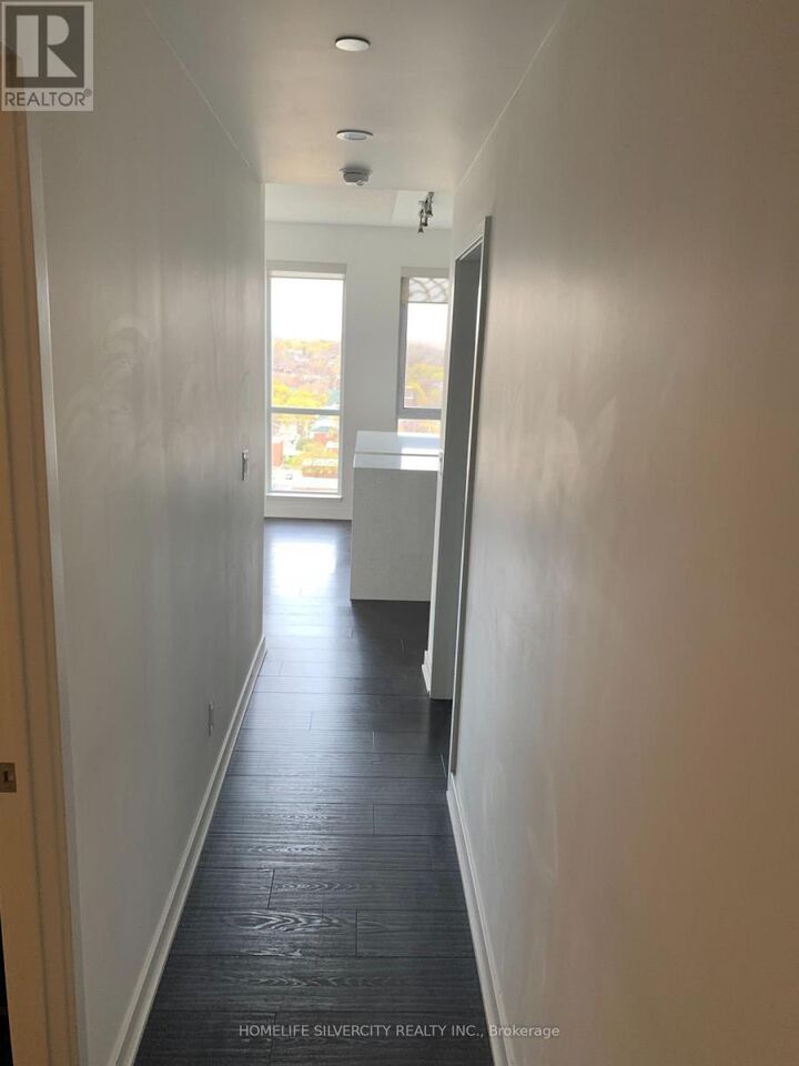 Property Photo: 170 Sumach Street 1609 ON M5A 0C3