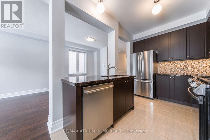 Property Photo:  109 Wesmina Avenue  ON L4A 4W5 