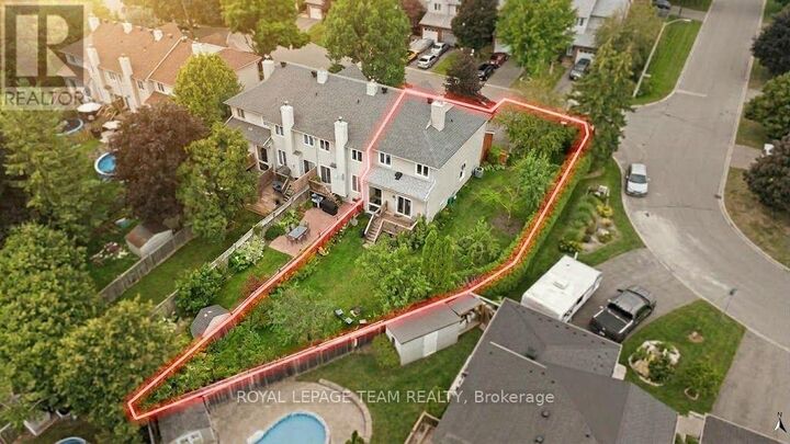 Property Photo:  66 Armadale Crescent  ON K2J 3Z3 
