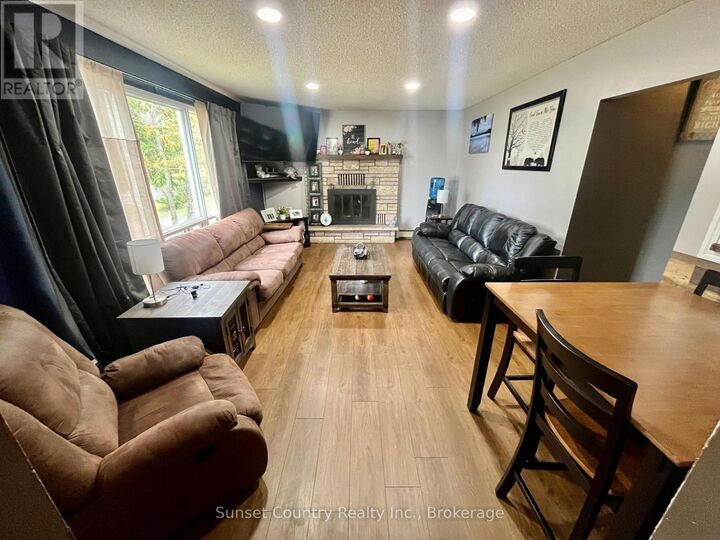 Property Photo:  182 Wilde Street  ON P8N 1N9 