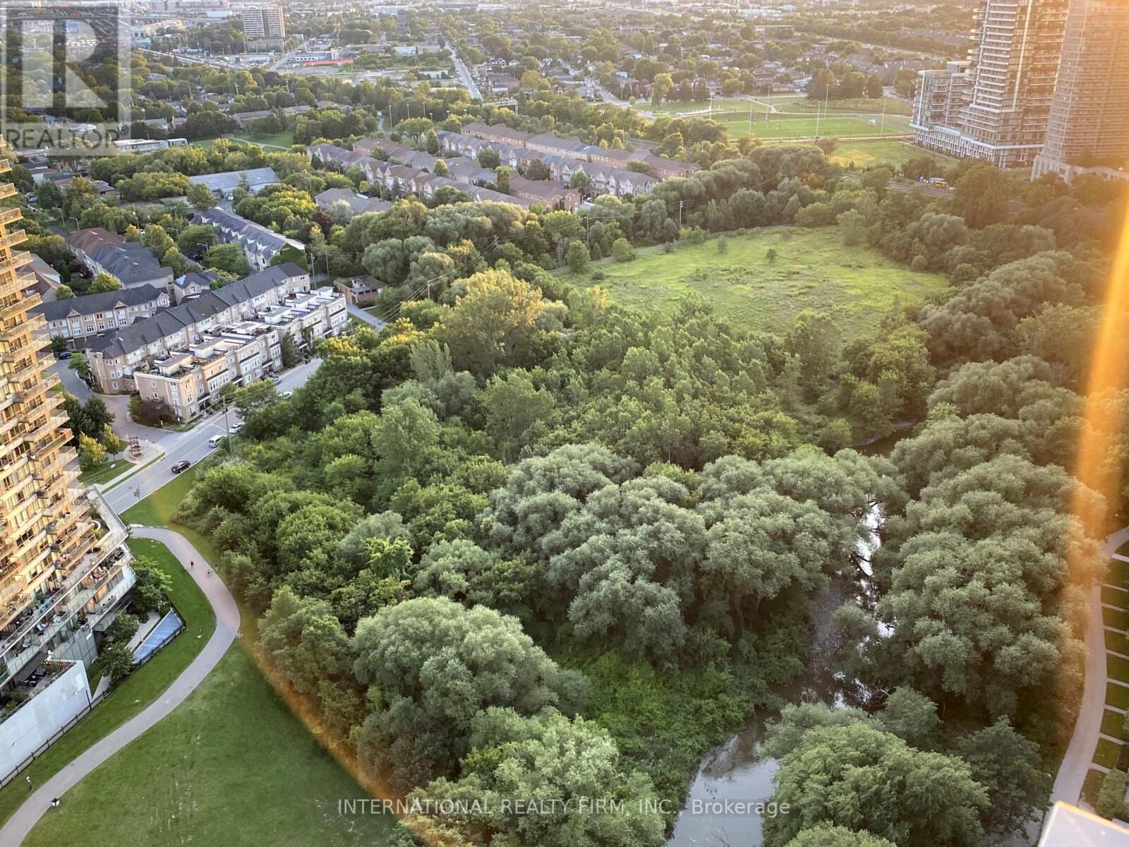 Property Photo:  2212 Lakeshore Road West 3606  ON M8V 0C2 