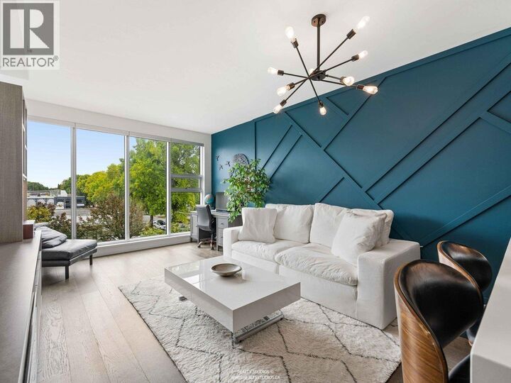 Property Photo:  1819 West 5th Avenue 304  BC V6J 1P5 