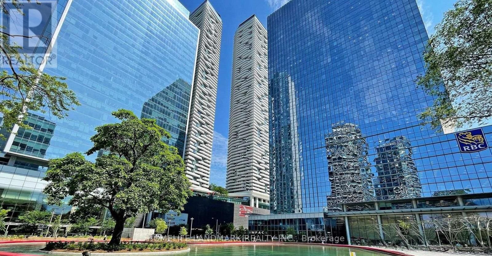 Property Photo: 100 Harbour Street 4908 ON M5J 0B5