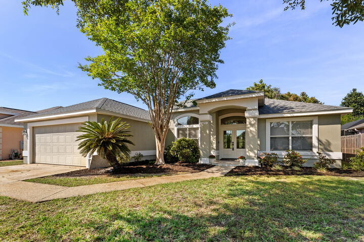 Property Photo:  4051 Drifting Sand Trail  FL 32541 