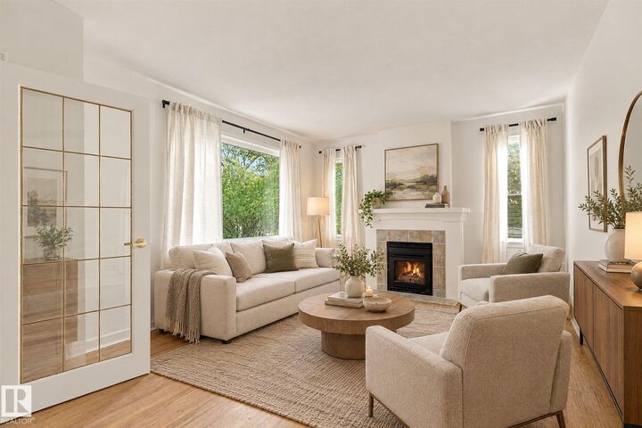 Property Photo:  11718 129 Street NW  AB T5M 0Y7 