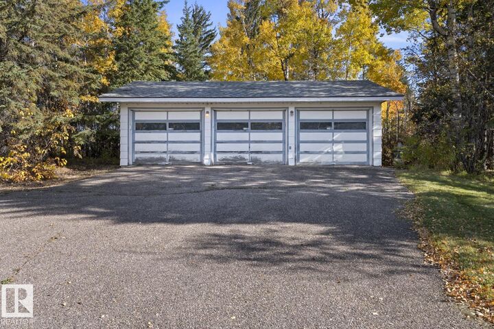 Property Photo:  45531 Twp Rd 622  AB T9N 2J6 