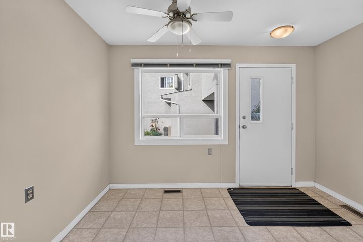 Property Photo:  17749 95 Street NW  AB T5Z 2E2 