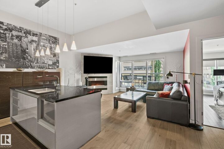 Property Photo:  10388 105 Street NW 201  AB T5J 0C2 