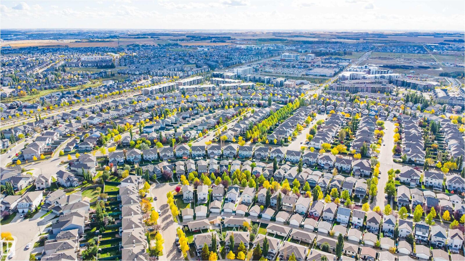 Property Photo:  12035 18 Avenue SW  AB T6W 1W3 