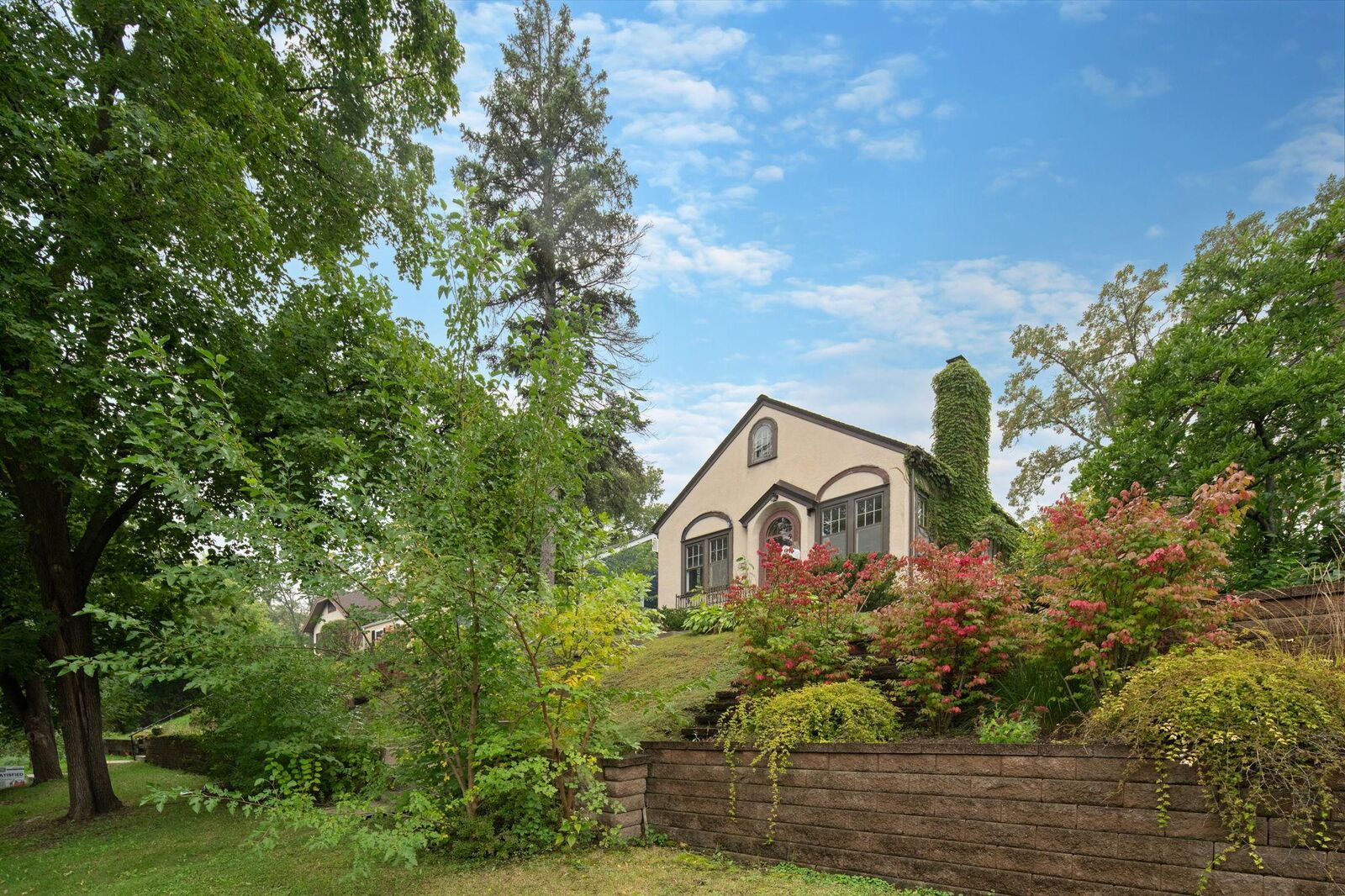 Property Photo:  3152 Webster Avenue S  MN 55416 