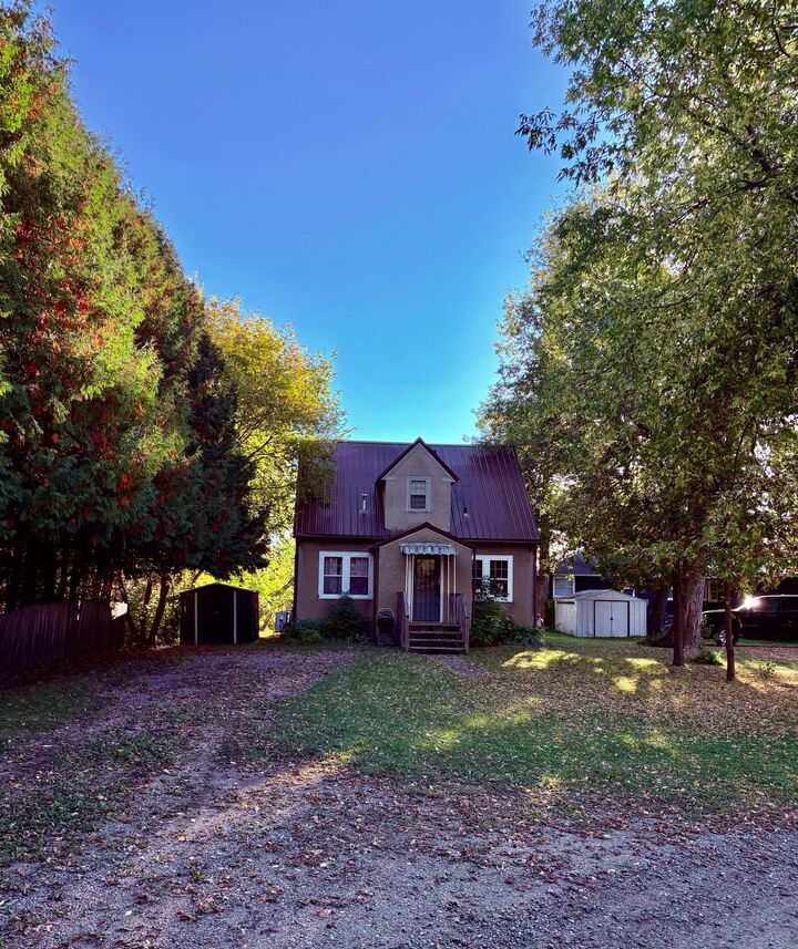 Property Photo:  311 Bay Avenue SE  MN 56623 