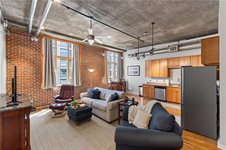 Property Photo:  660 Glen Iris Drive NE 407  GA 30308 