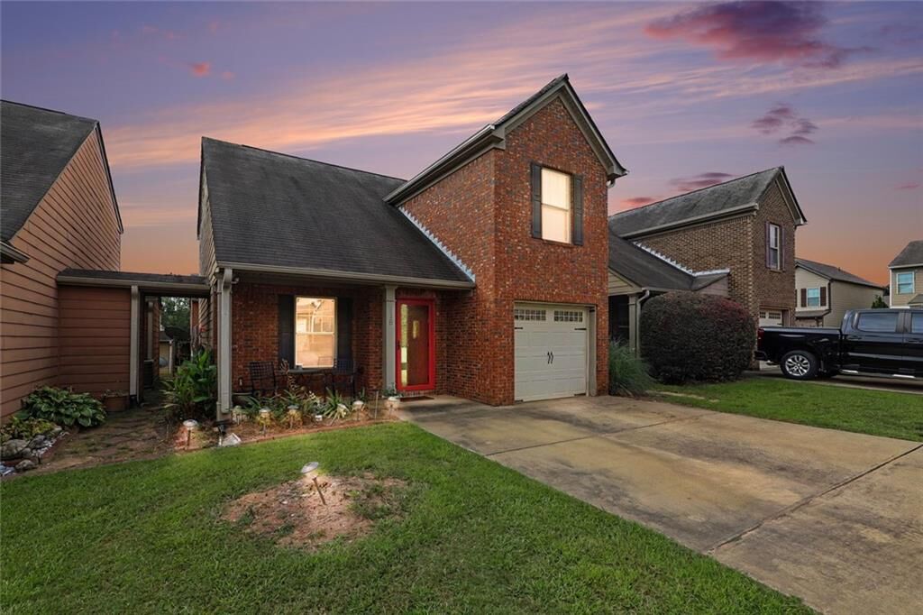 Property Photo:  118 Jaclyn Way  GA 30213 