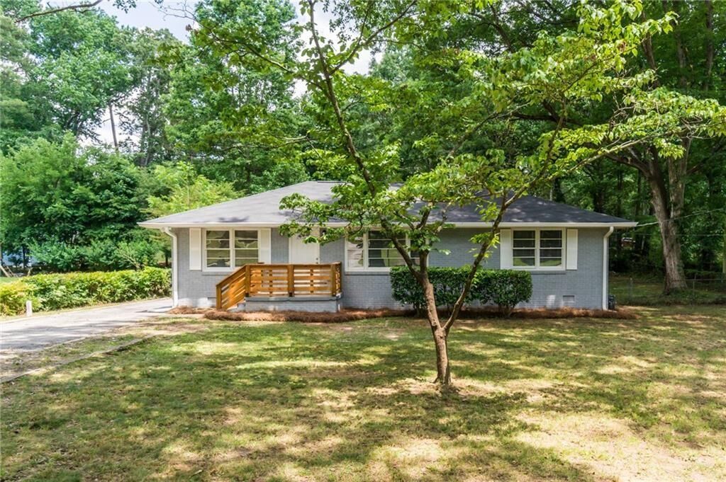 Property Photo: 2101 Brockett Road GA 30084
