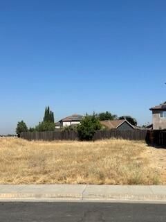 Property Photo: 5275 N Ensanada CA 93723